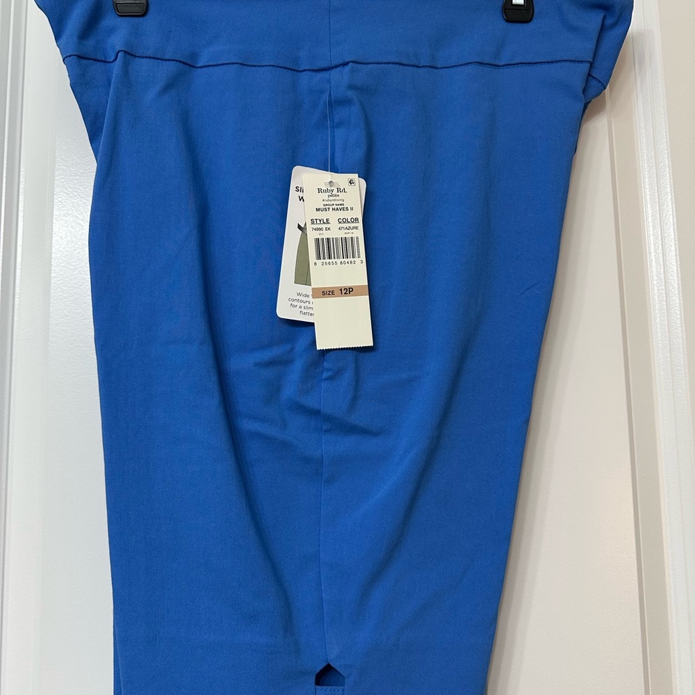 NWT Ruby Rd. Women's Blue Shorts - Picture 4 of 12